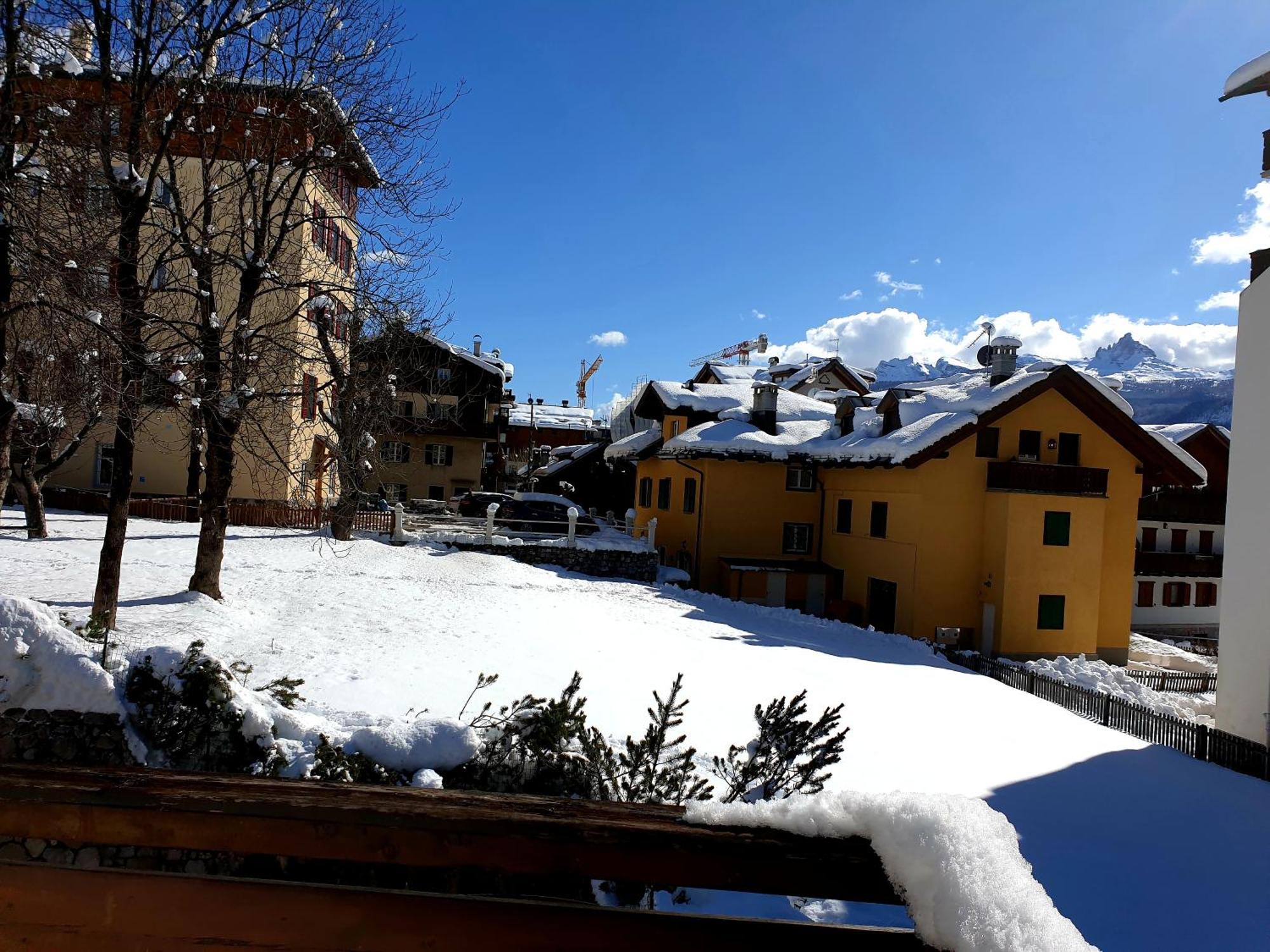 Luminoso Ed Accogliente, Centralissimo Appartamento Indipendente Cortina dʼAmpezzo Dış mekan fotoğraf